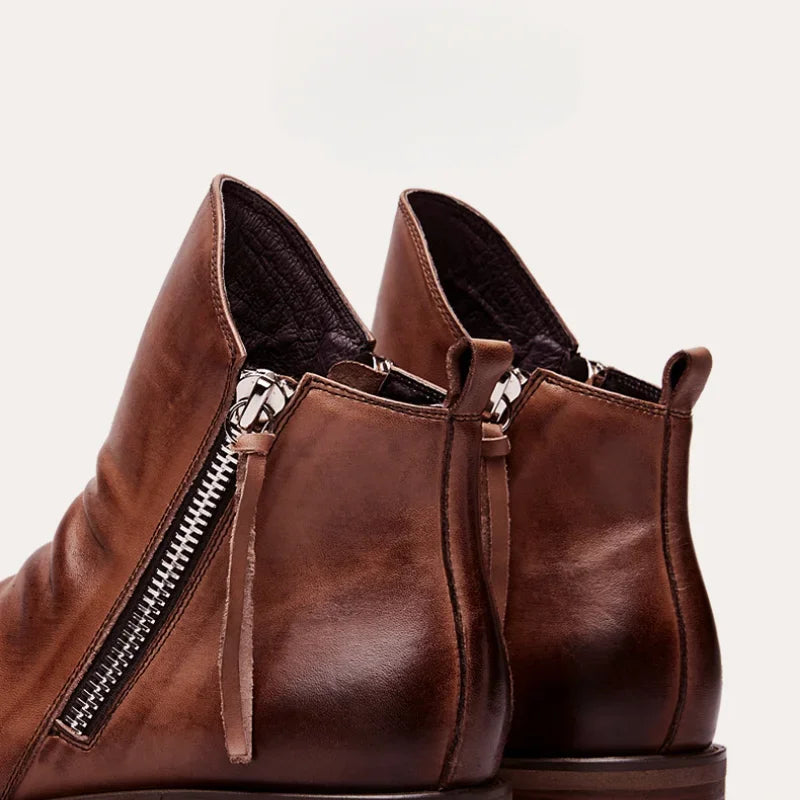Botas | Bernardo Cavallino